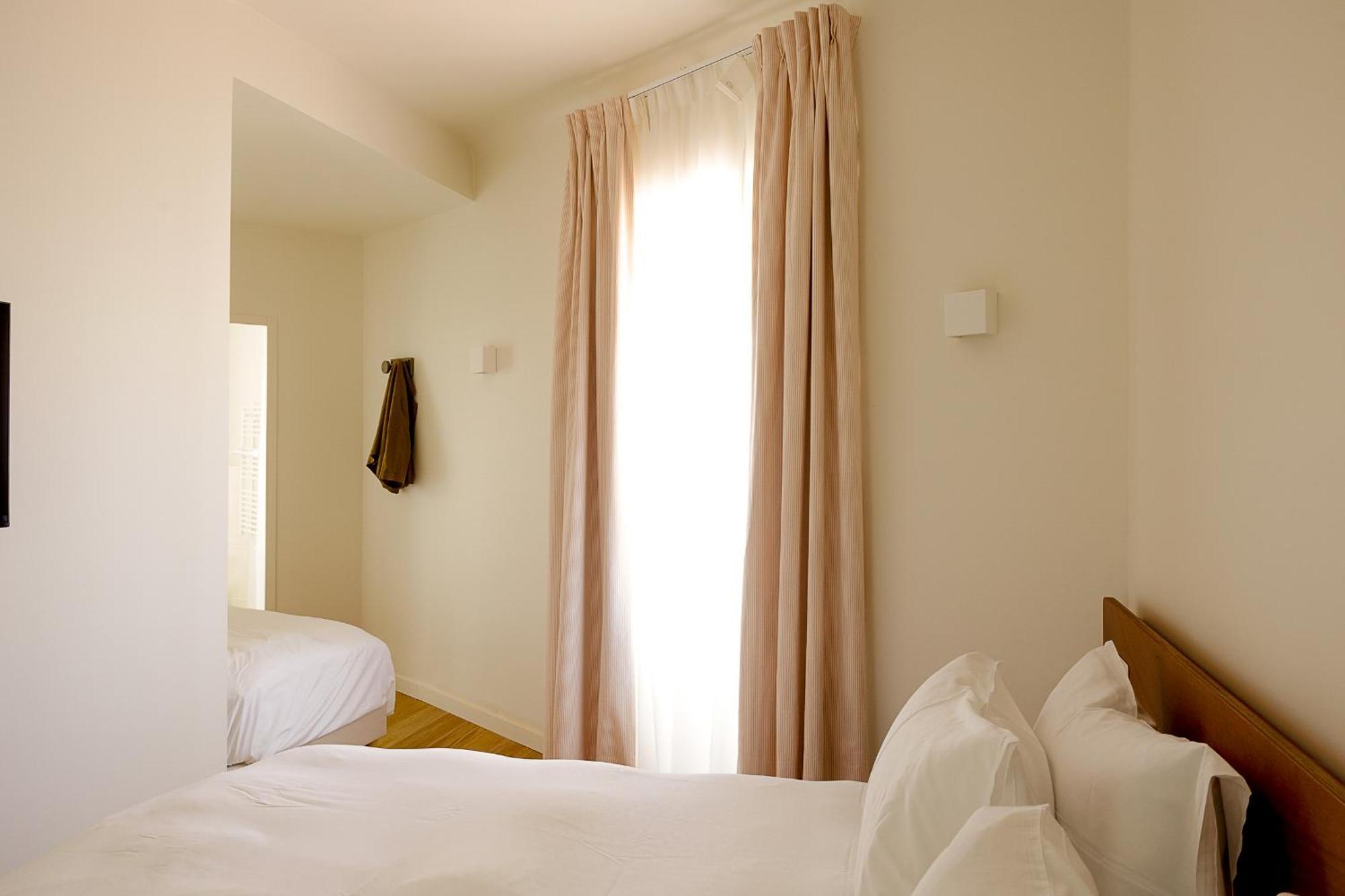 Alfred Hotels Les Halles Biarriz Exterior foto