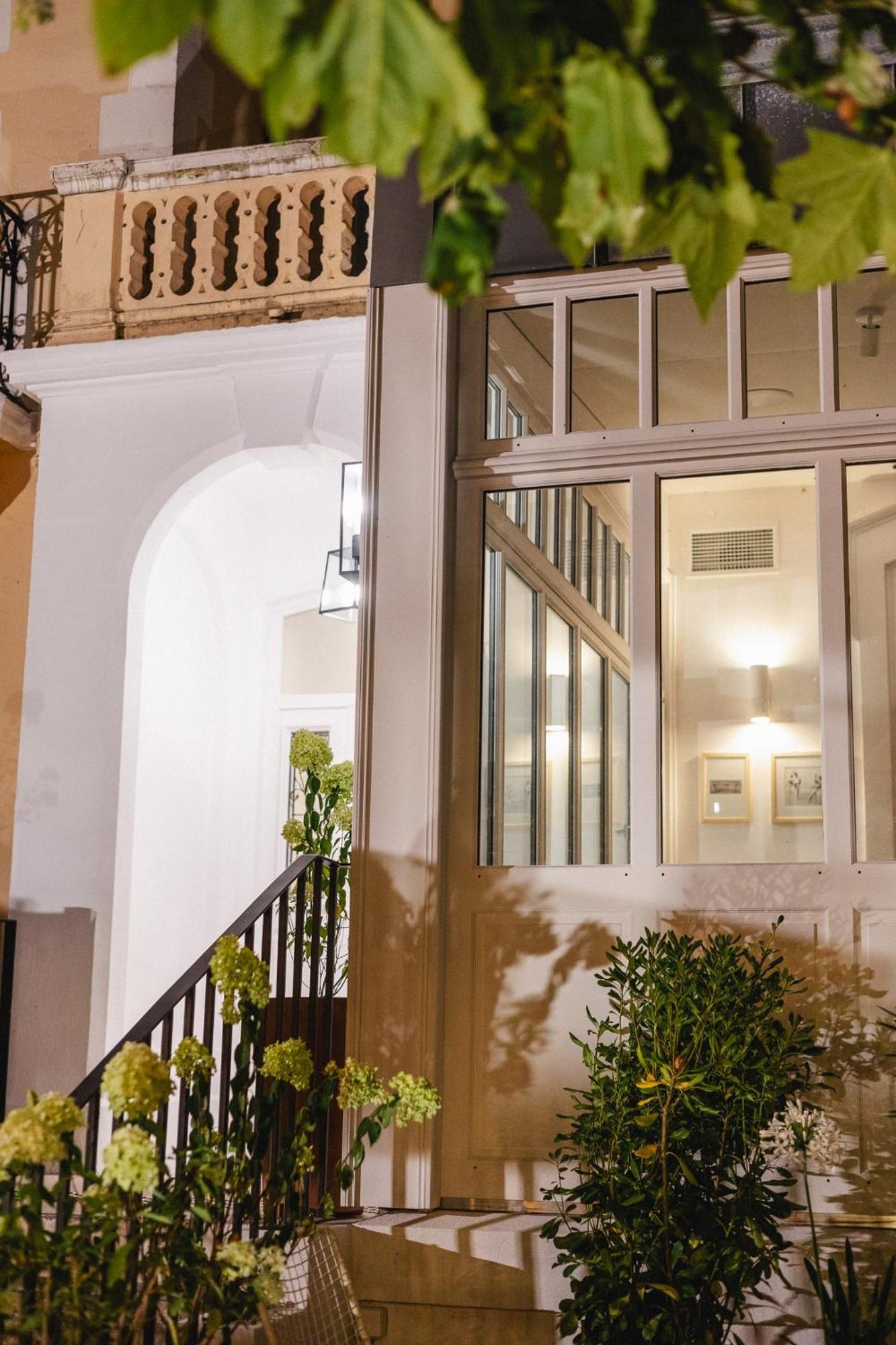 Alfred Hotels Les Halles Biarriz Exterior foto